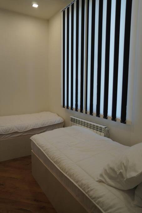 Lovely, Newly Remodeled Apartment In Yerevan! Екстер'єр фото